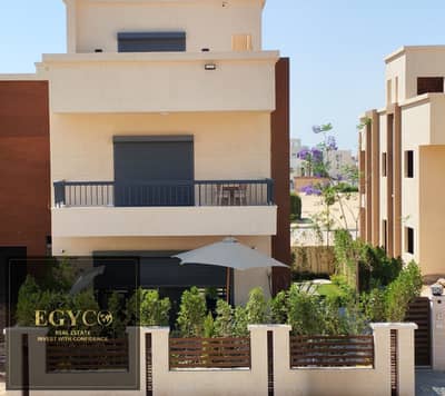 Townhouse at the price of an apartment with the best view in the most prestigious fully serviced and equipped compound right next to Carrefour