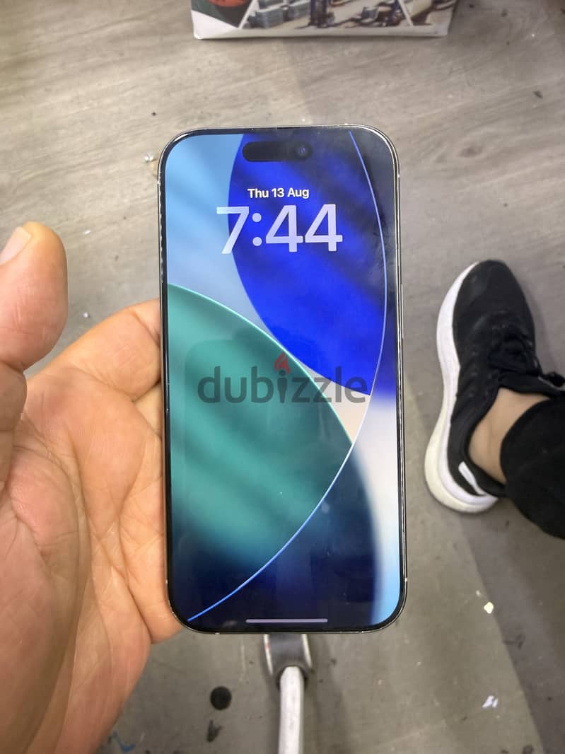 Apple - iPhone 16 Pro 5