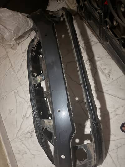 قطع غيار عربيه فيات تيبو رفرف و فنوس واحد و شبكه