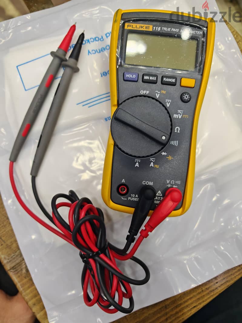 FLUKE 115 TRUE RMS MULTIMETER 2