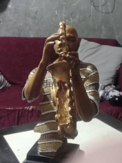 تمثال عازف الساكس