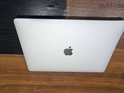 Macbook Pro M2 512 ssd touch Bar Macbook Pro M2 512 ssd touch Bar