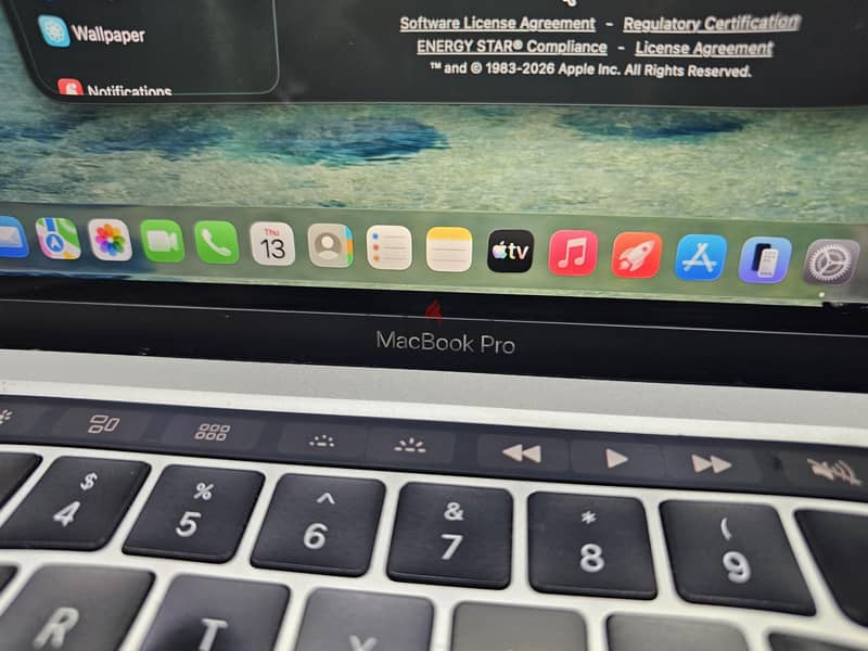 Macbook Pro M2 512 ssd touch Bar 4