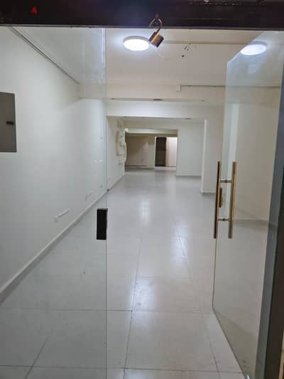 Shop for sale 175m in Sheraton