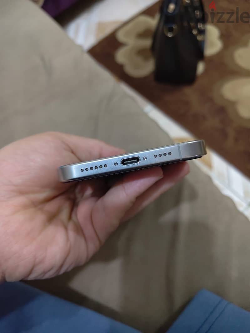 Apple - iPhone 16 Pro Max 4