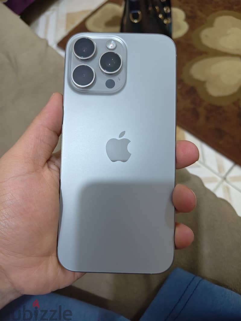 Apple - iPhone 16 Pro Max 6
