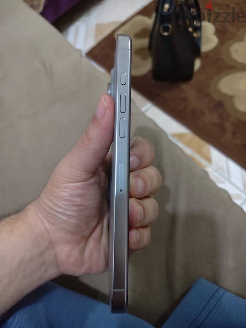 Apple - iPhone 16 Pro Max 7