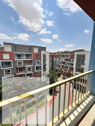 Duplex location in New Cairo, Fifth Settlement, furnished with furniture, electrical appliances, and air conditioning for 17 million cash
