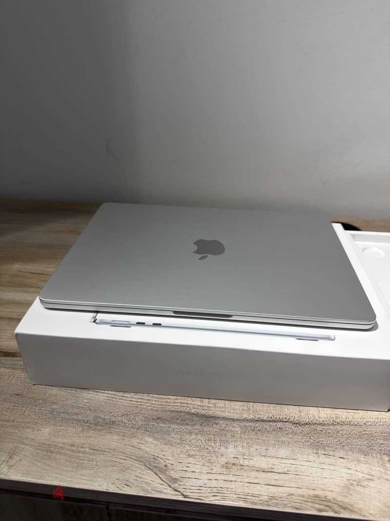 MacBook Air 13” M2 New Arabic Keyboard 2