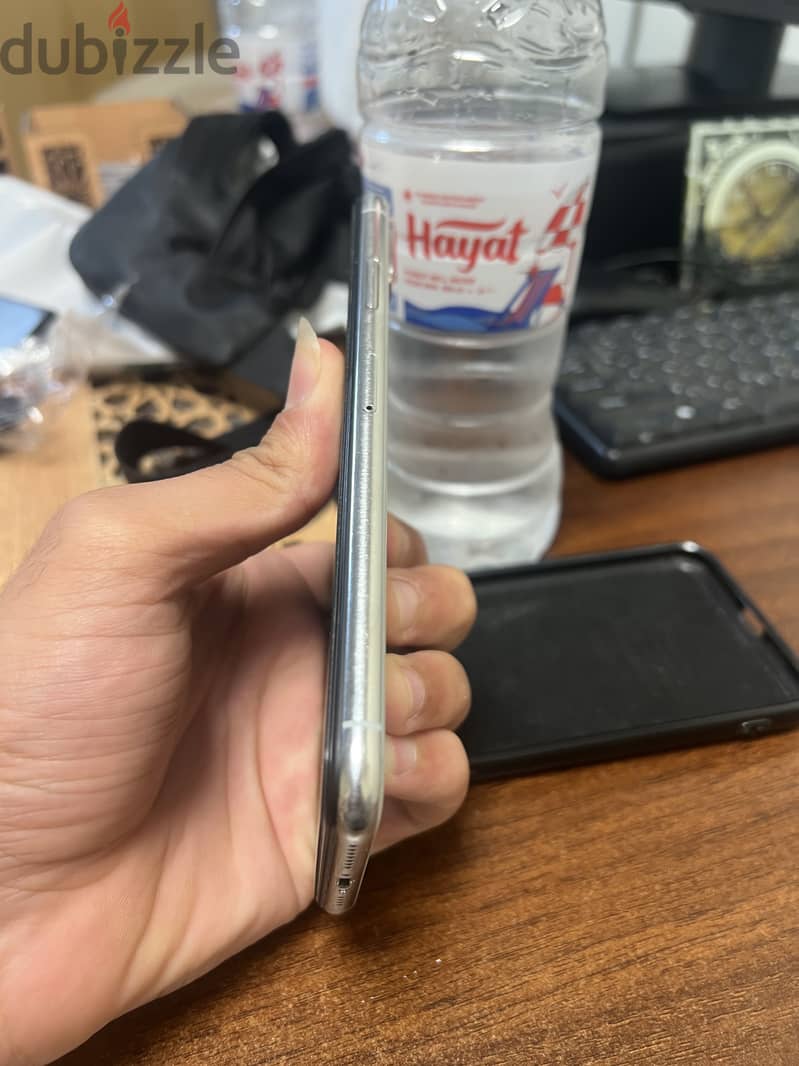iPhone XS Max 256G 7