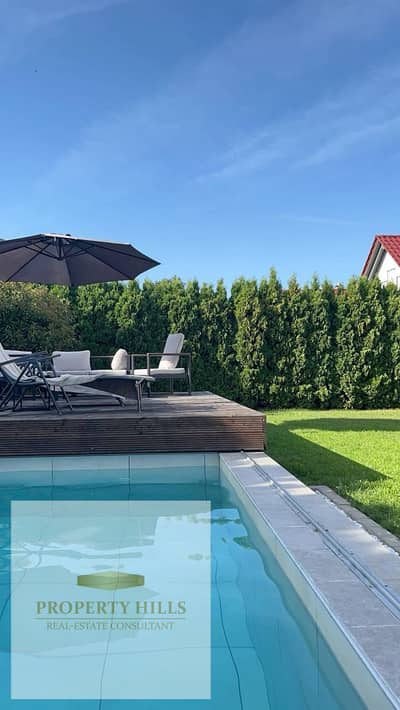 Independent villa with an advance of (1,210,000) in the highest community Ahly Sabbour compound of villas only with landscape view, all smart, secure, and guarded with installment plans.