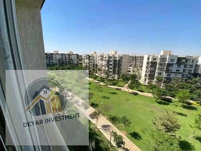 شقة للبيع لقطه b12 مساحة 200m