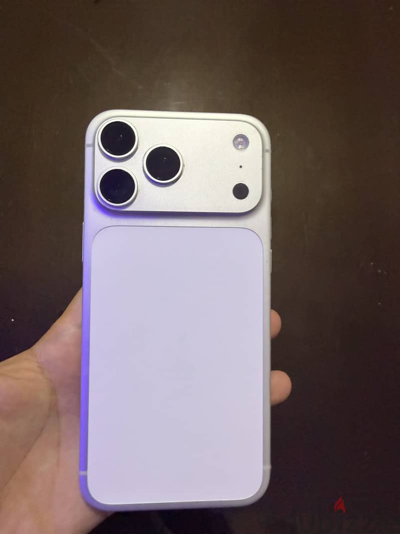 Apple - iPhone 17 Pro Max 3