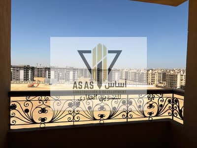 شقة للبيع في كمباوند مجمع البنوك اندلس أرض الجمعيات بجوار دار مصر الاندلس وجنة القاهرة الجديدة والجامعة الأمريكية وميفيدا وهايد بارك والتسعين الجنوبى