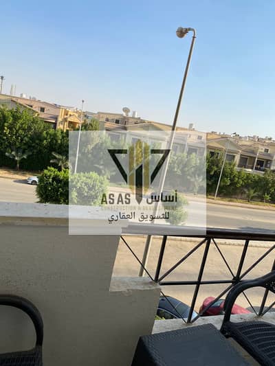 شقة للبيع في كمباوند حى عربية التجمع الخامس بالقرب من كمباوند الديار والبنفسج والنرجس والياسمين فيلات والتسعين