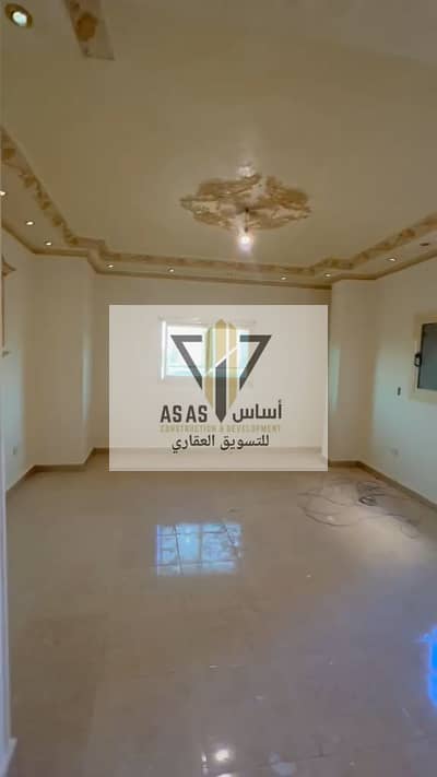 شقة للبيع في مدينة الشروق على شارع جمال عبد الناصر الرئيسى