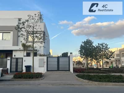 Lowest Price Corner Townhouse with Prime Location & Landscape View for Sale in Hyde Park, Fifth Settlement, New Cairo