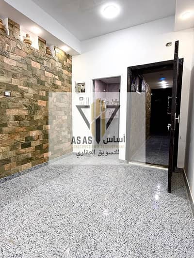 شقة بيزمنت للايجار ايدارى فى الياسمين فيلات بالقرب من شارع التسعين والخدمات