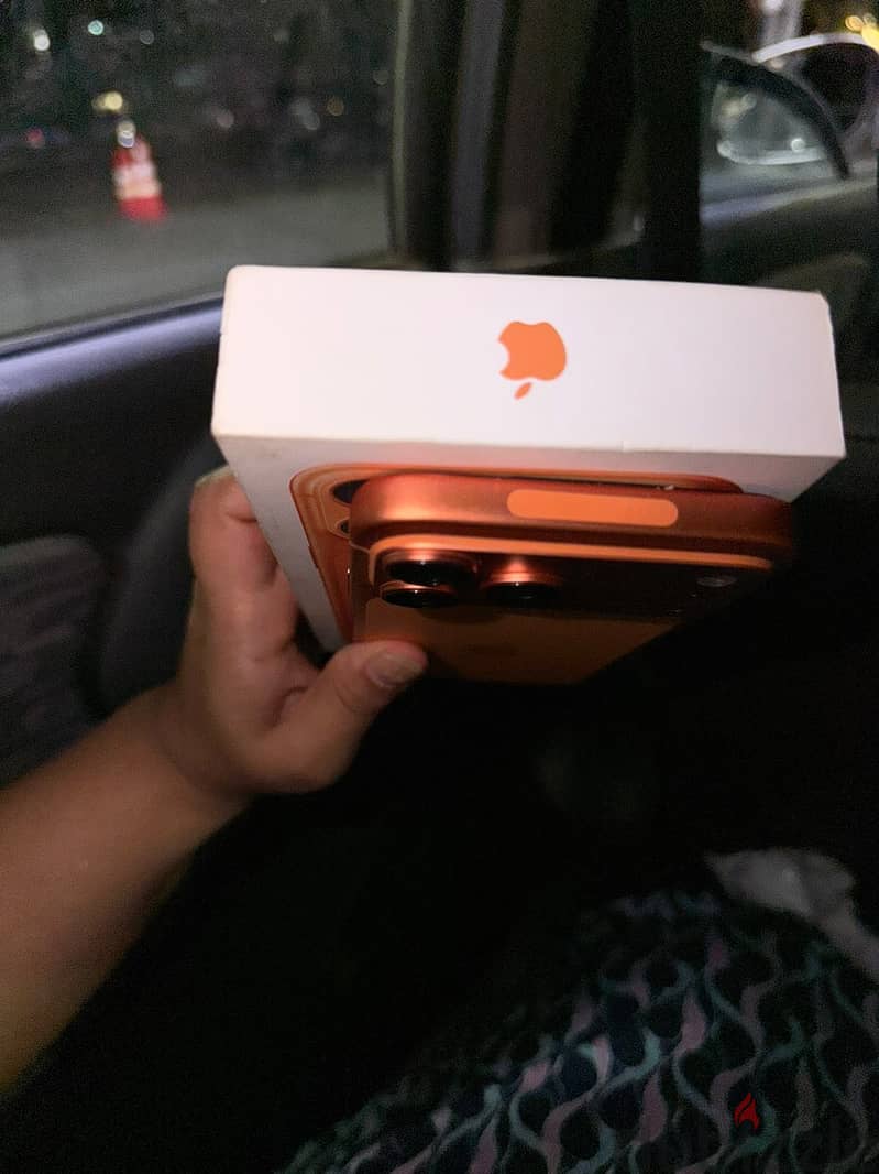 Apple - iPhone 17 Pro Max 1