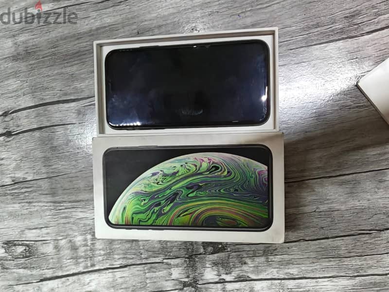 Apple - iPhone XS 8