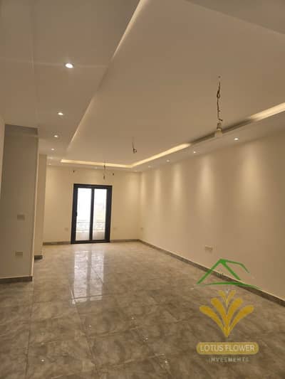 Apartment for rent in the Northern Lotus, direct access from the main Northern Tessein Street