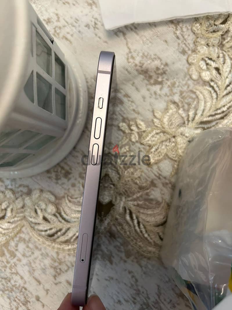 Apple - iPhone 14 2