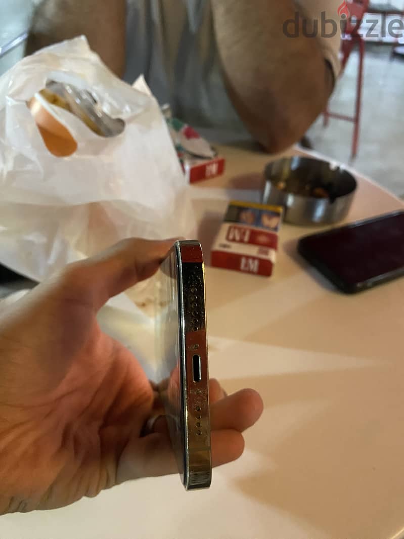 iPhone 12 Pro Max 6