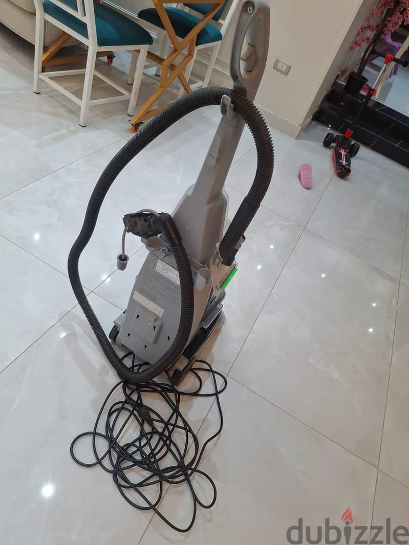 brush n wash Hoover deep cleaning and reverse 1
