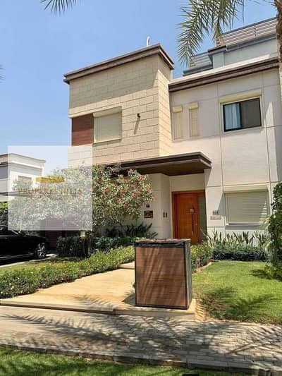 Villa for sale at cash price in the Golden Square, minutes from Cairo Airport and the American University, minutes to Al Ahly Club