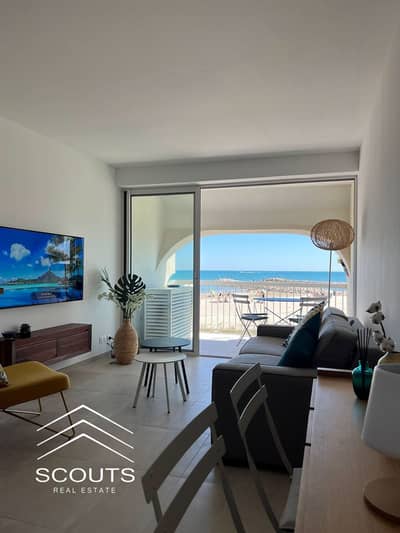 For living or investment: Chalet for sale with a sea view, finished with air conditioning, prime location on the North Coast near Sidi Heneish