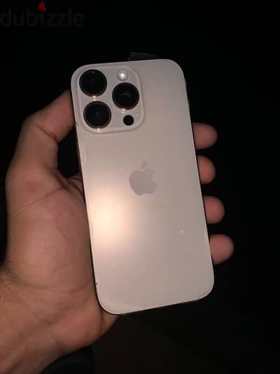 آبل - آيفون 16 برو