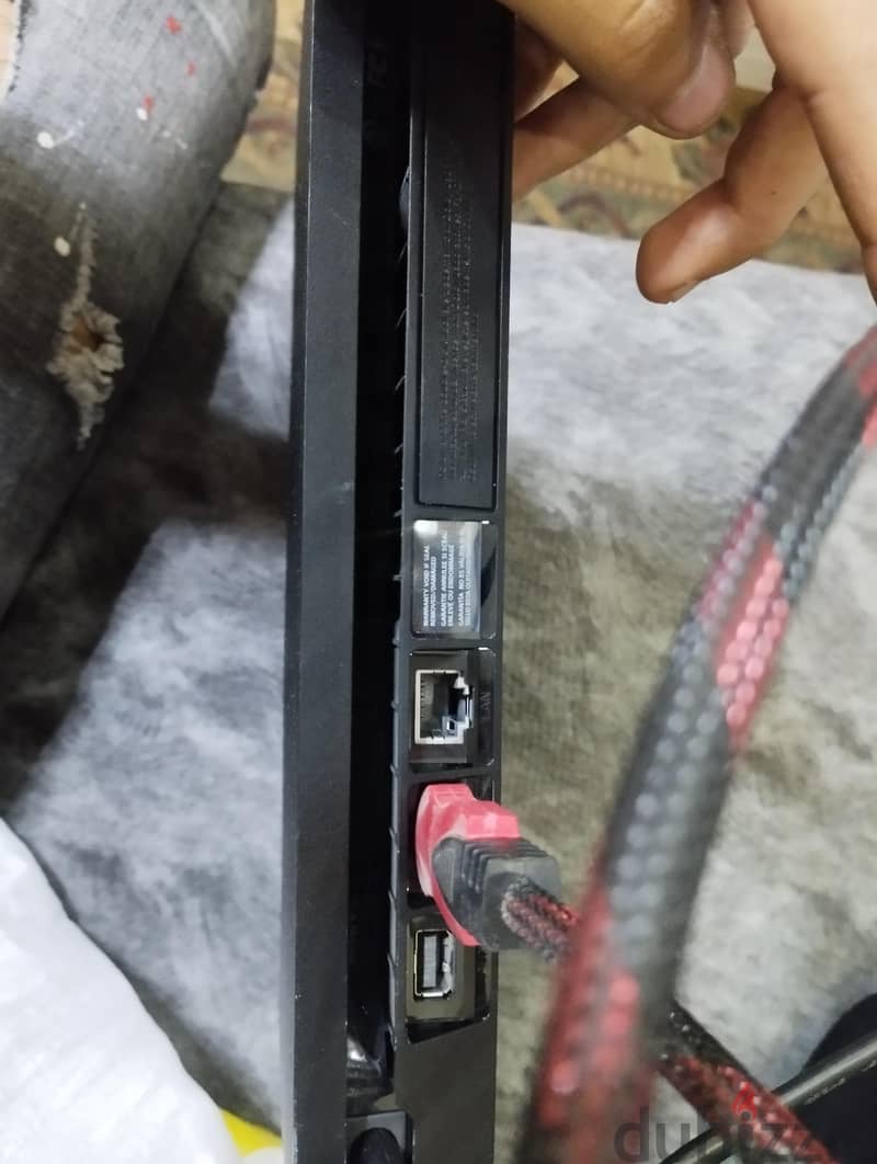 playstation 4 slim 1
