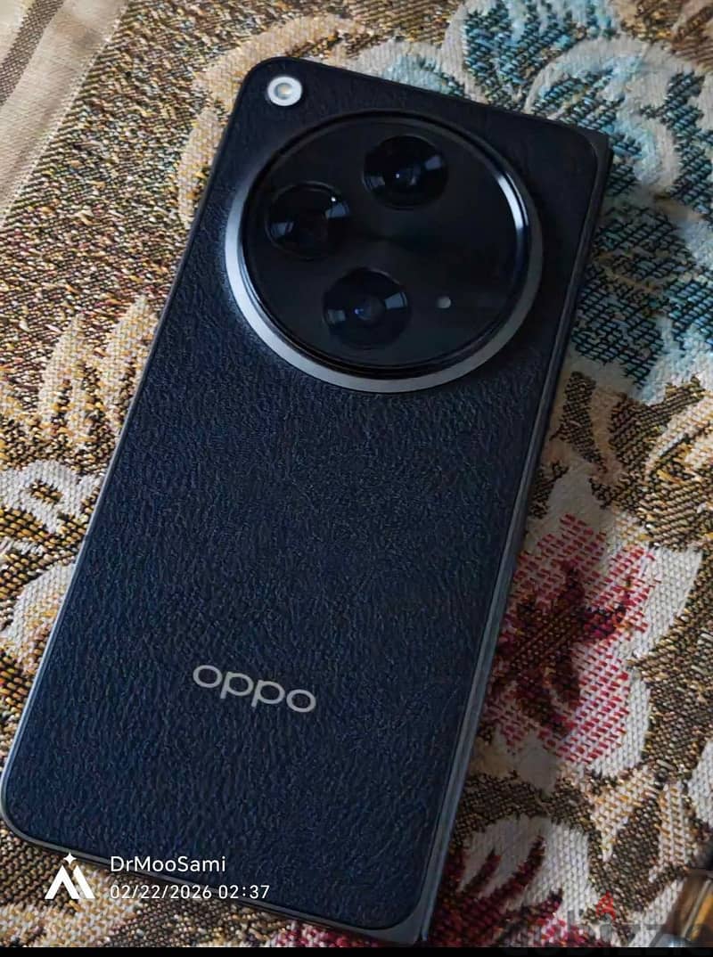 OPPO Find N3 4