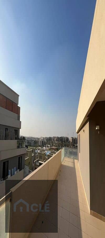 A semi-finished penthouse with a roof is for sale in a prime location in Sky Conds , Villette . It overlooks the club and has a north - facing facade