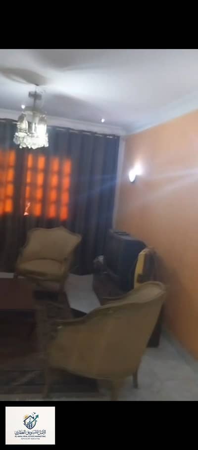Furnished apartment for rent in New Maadi, steps to the auto-speedway and a parking lot on Saqr Quraish, pedestrian bridge, and all transportation and services