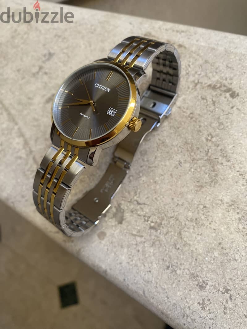 CITIZEN Watch 3