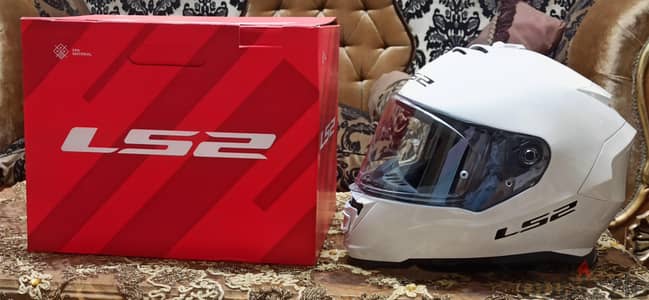 LS2 Helmet Original size m - خوذة LS2 أصلية بحالة رائعة مقاس M
