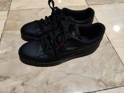 جزمه Puma مستورده من المانيا استعمال مره واحده فقط