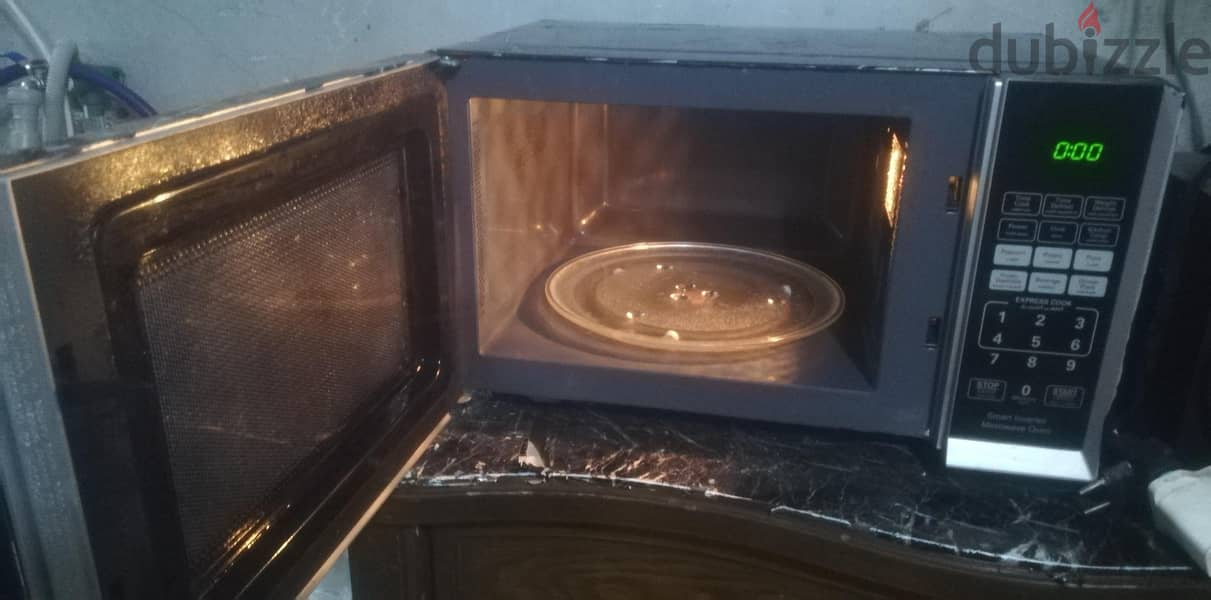 microwave oven 1