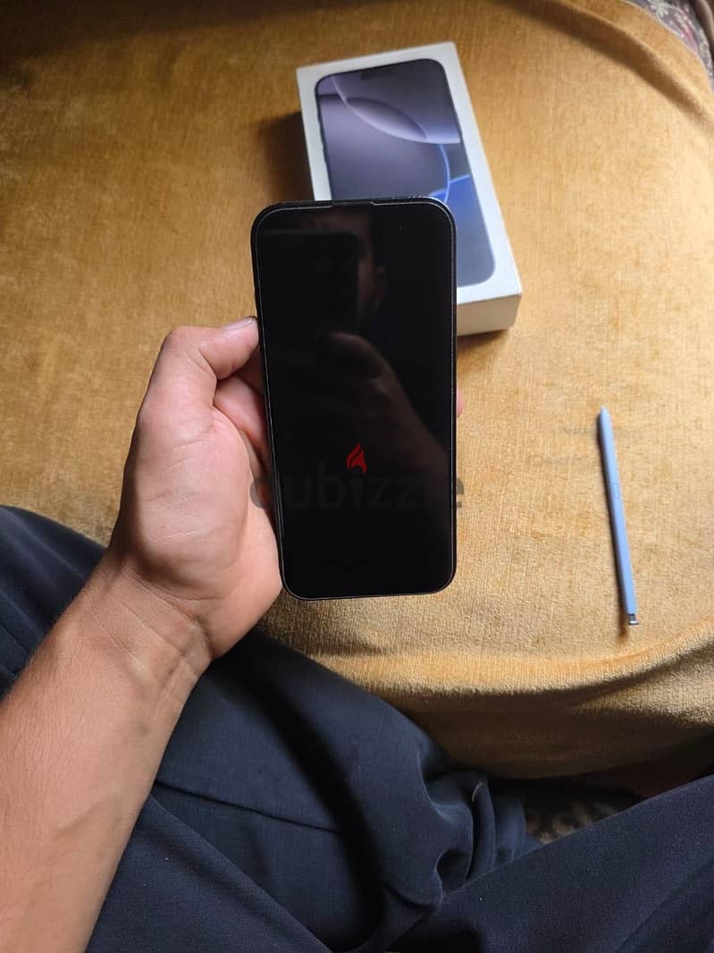 Apple - iPhone 16 Pro Max 2