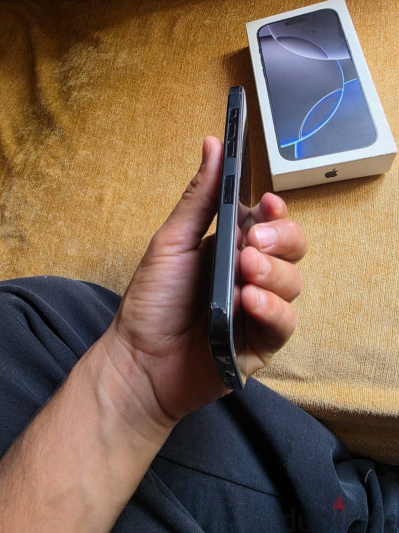 Apple - iPhone 16 Pro Max 4