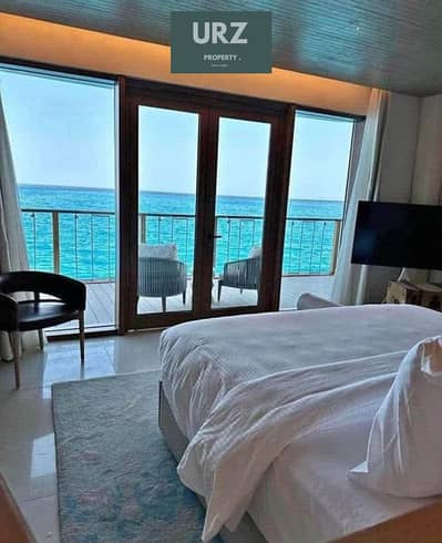 شالية غرفتين fully sea view بخصم 30 % لفترة محدودة finished + ACs+ kitchen بالتقسيط للبيع في الساحل الشمالي بالقرب من مراسي و هاسيندا باي و كالي كوست