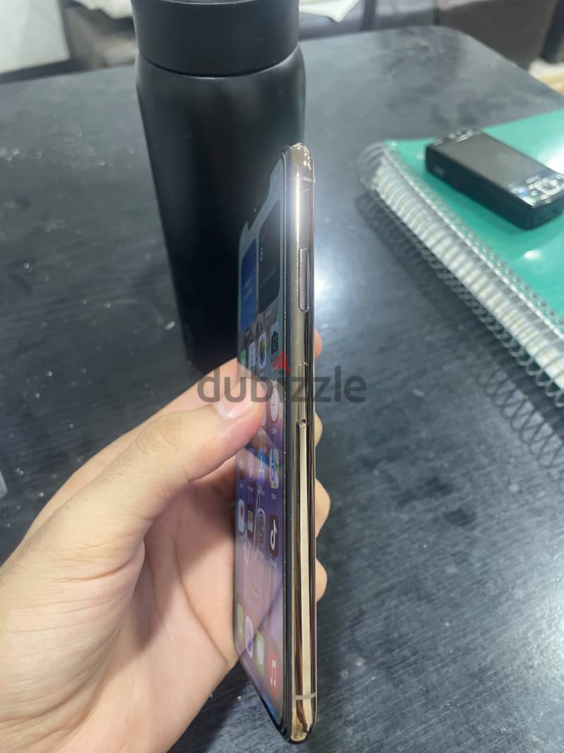 Apple - iPhone XS Max 1