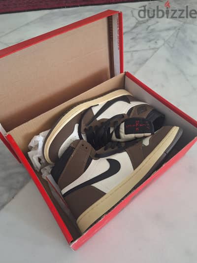 Travis Scott OG Air Jordan Reto Mocca