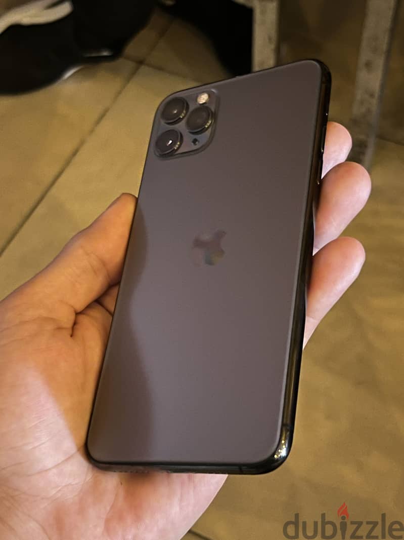 Apple - iPhone 11 Pro Max 6