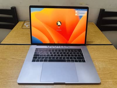 MacBook pro 15 inch.  Core i7