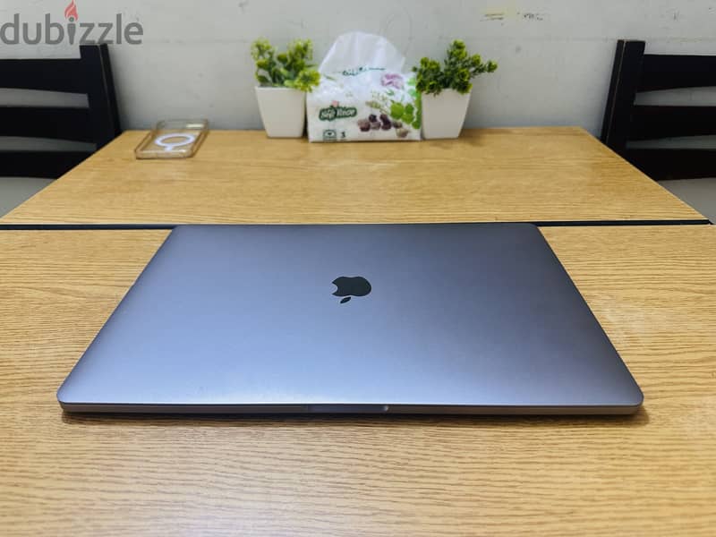 MacBook pro 15 inch.  Core i7 1