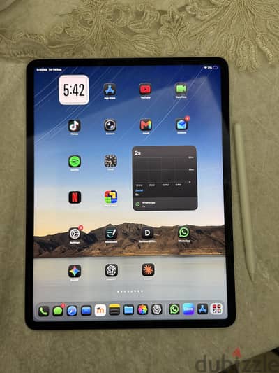 Ipad pro m2 12.9 inch فيه ملاحظه فالشاشه