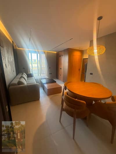  فرصة استثمارية وسكنية لا تعوض | شقة مفروشة بالكامل جاهزة للسكن فوراً في Taj City (Lake Park)!