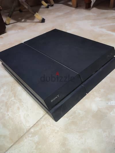 PS4 بالكرتونه زيرو متعدل والهارد مليان العاب سوفت 12